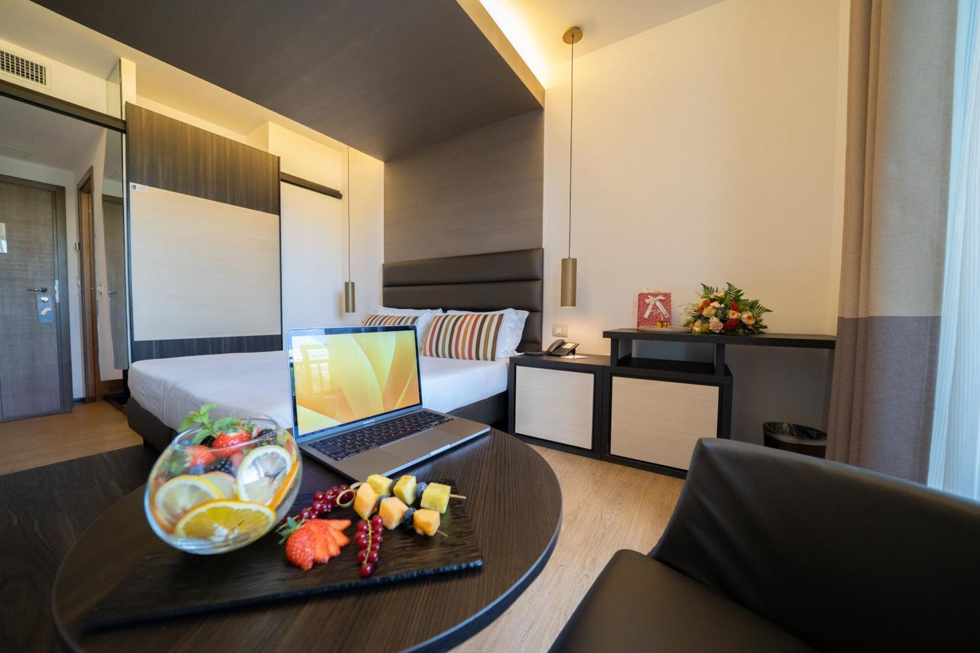 Warmthotel Hotel 4*